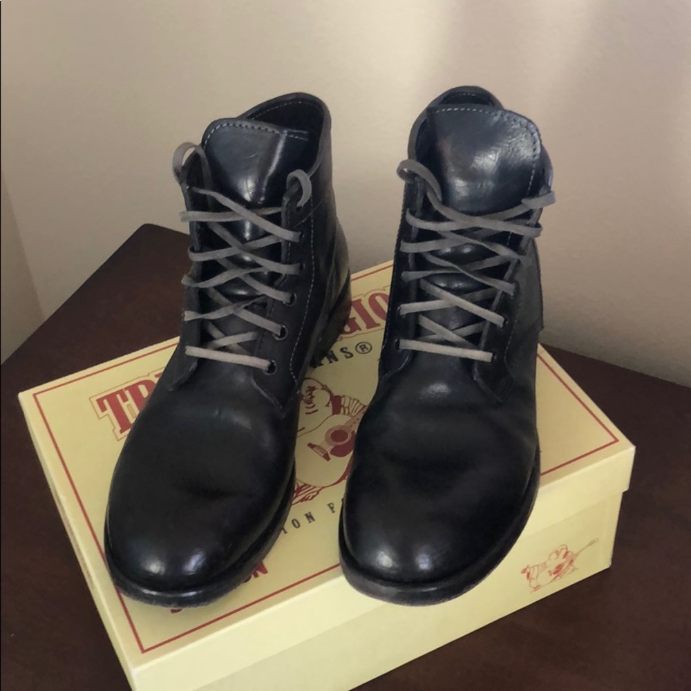Men’s true religion leather rugged boots